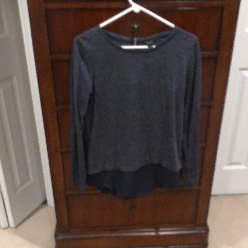 Ann Taylor Navy shirt with gold back zip and hem in sheer navy Size S